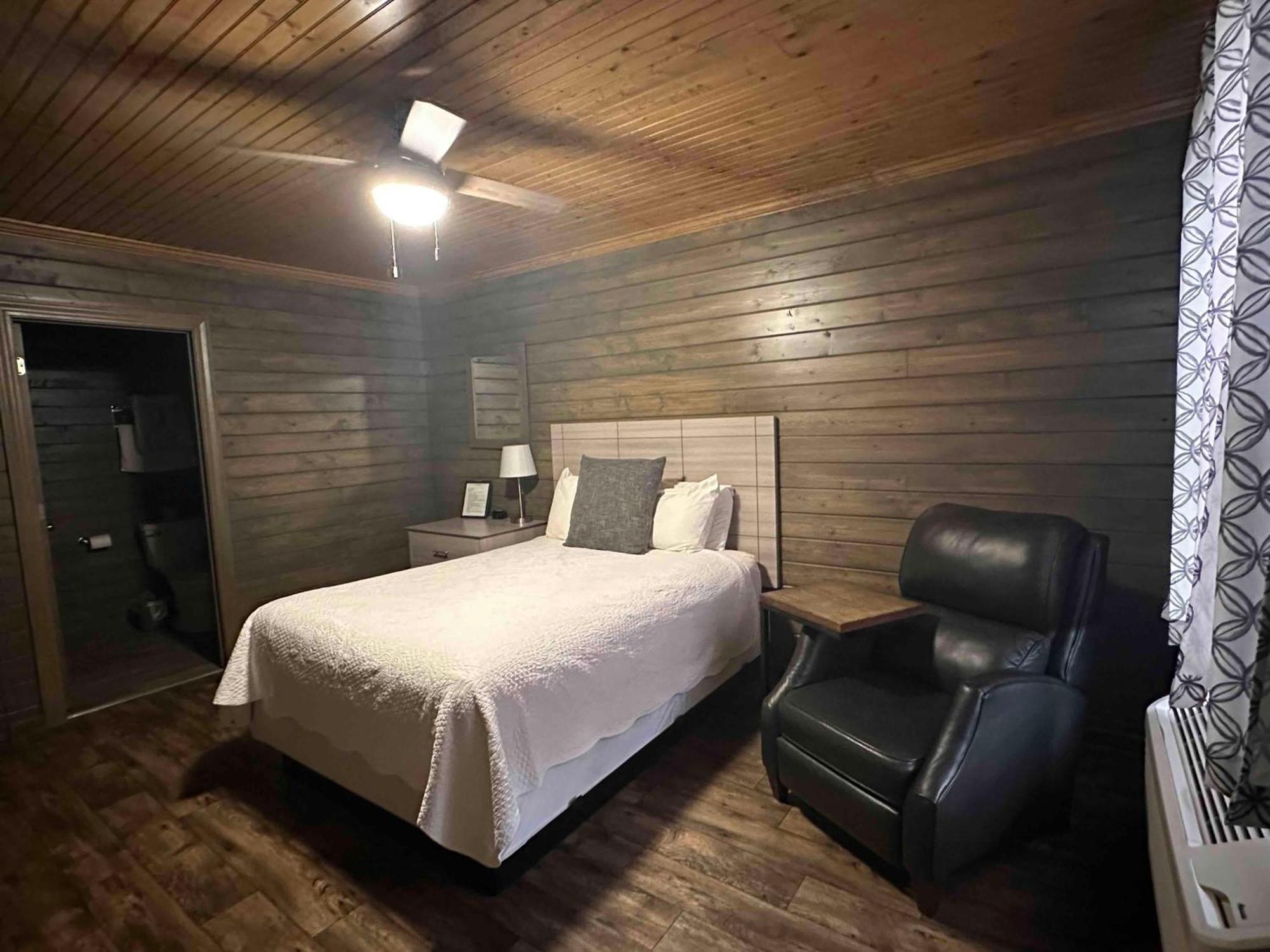 Turn On Inn Lake Village Kamer foto
